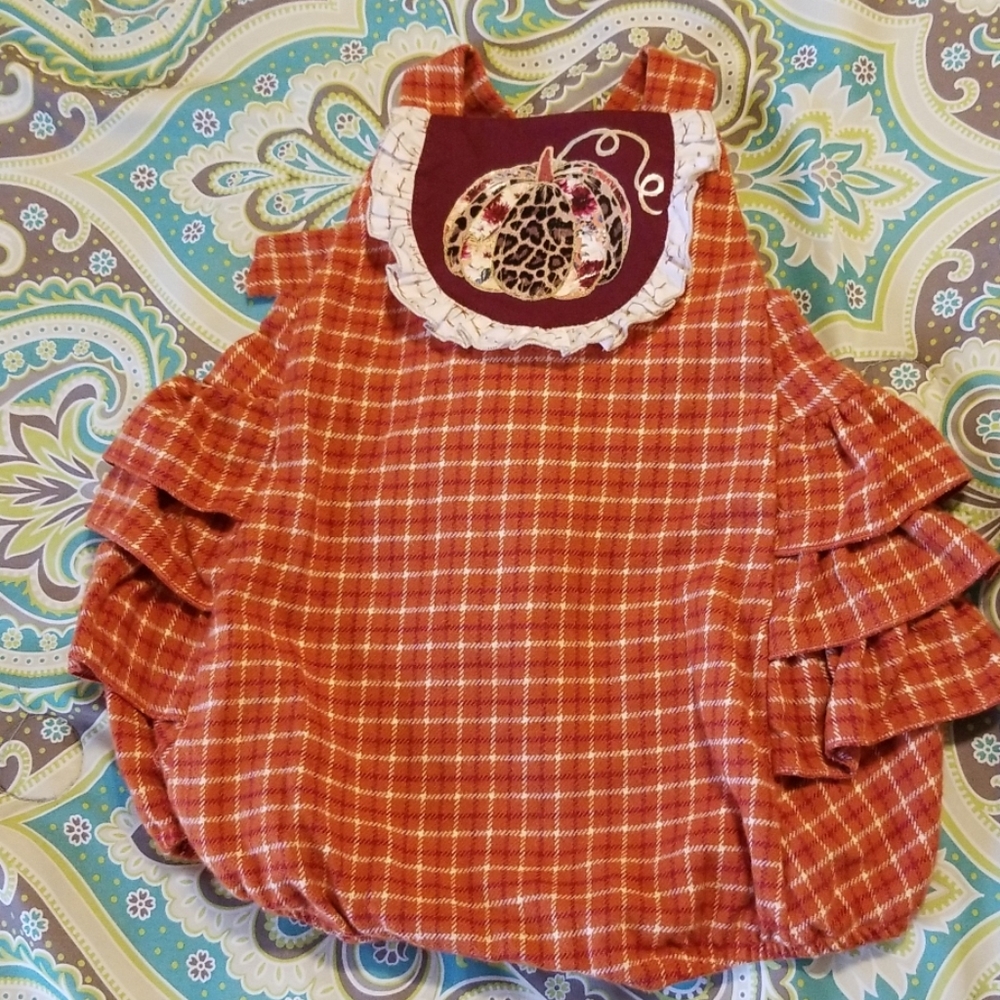 Ricrac & Ruffles bubble